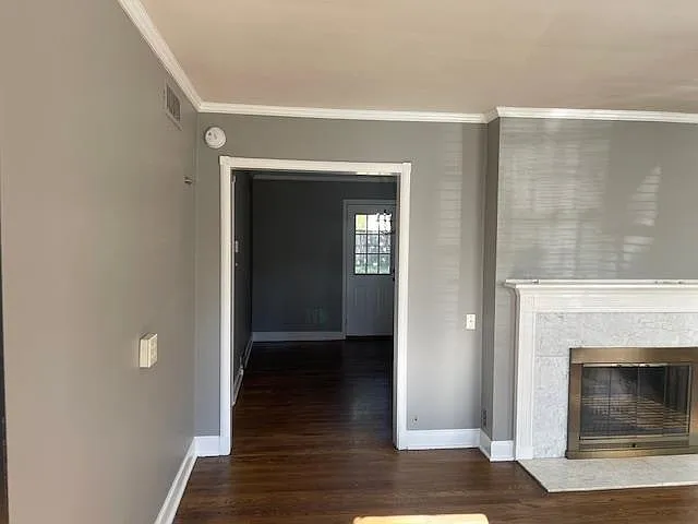 3 bed, 2.0 bath, 1532 sqft, $2,400 — Photo 3
