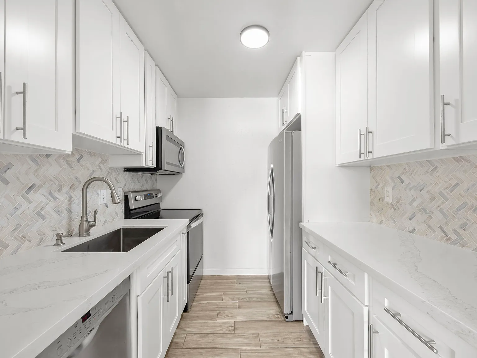 1 bed, 663 sqft, $2,800 — Photo 2