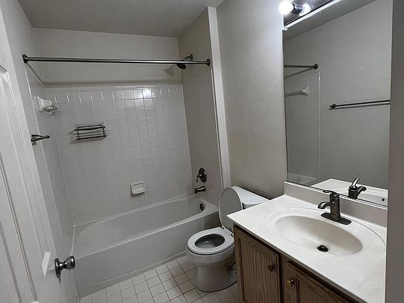 4th image of 4770 Bideford Sq