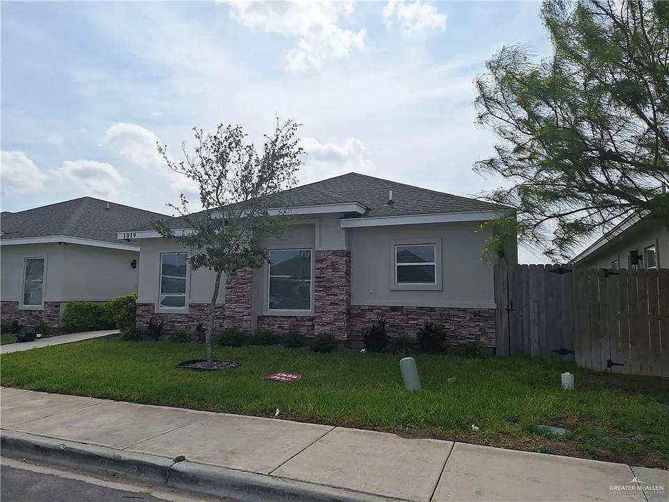 1019 N Clarence Ave #2