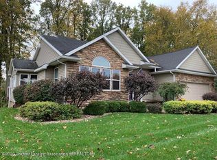 1156 Astwood Mews Ln, Saint Johns, MI 48879