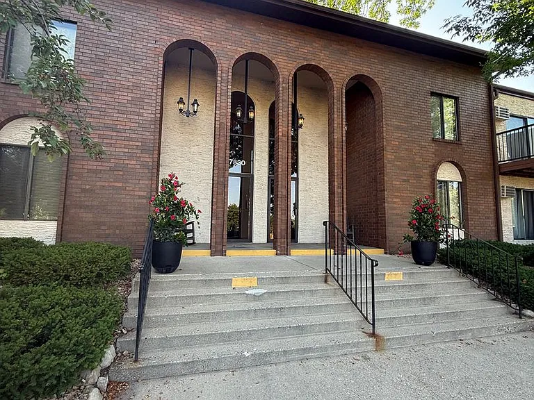 7330 York Ave S #1111 — Photo 22