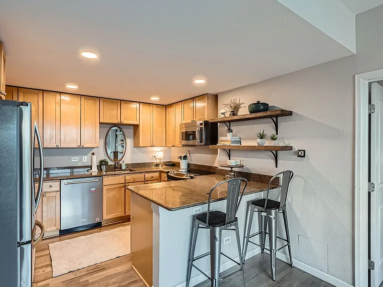 1150 Vine St #1006 — Photo 7