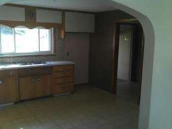 3rd image of 4115 W Water St