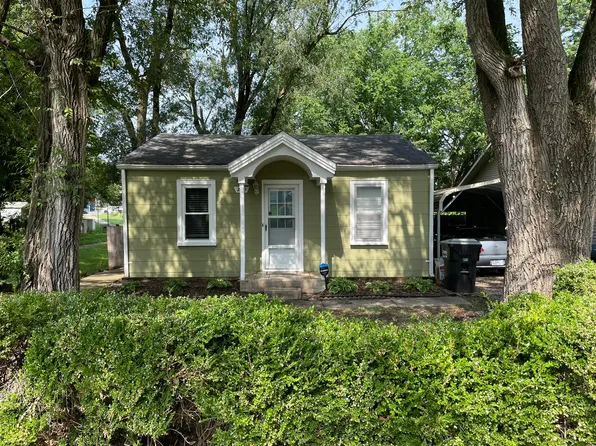 2121 N Columbia Avenue, Springfield, MO 65803