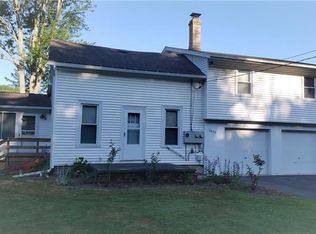 2896 Marshall Rd, Medina, NY 14103