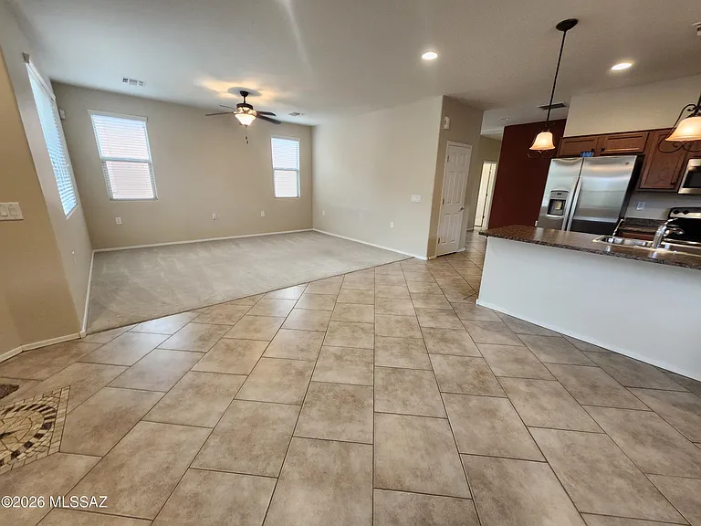 13979 E Cheavront Loop — Photo 8