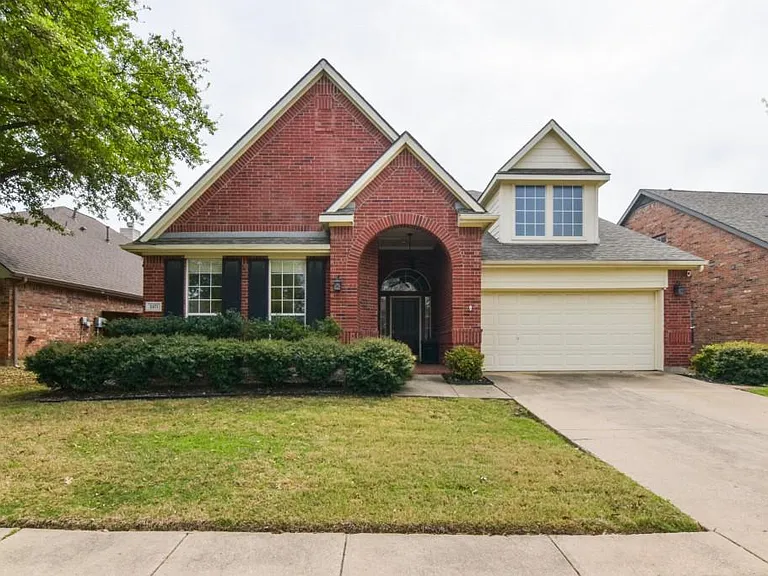 2471 Loch Haven Ct — Photo 1