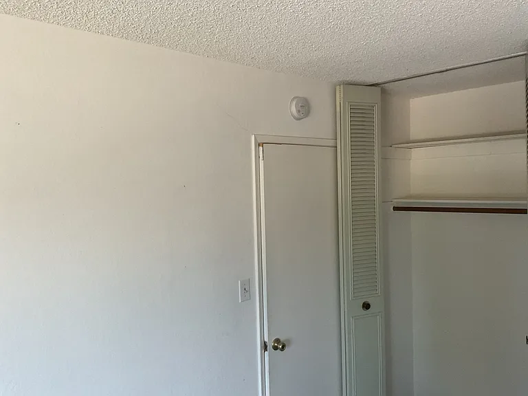 9600 Allegheny Dr — Photo 28