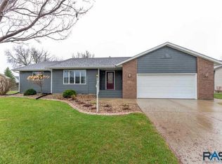 213 E 9th St, Crooks, SD 57020