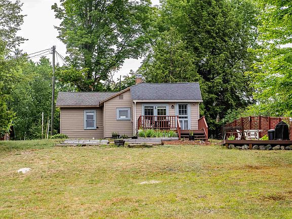 5th image of 7515 Pike Ln