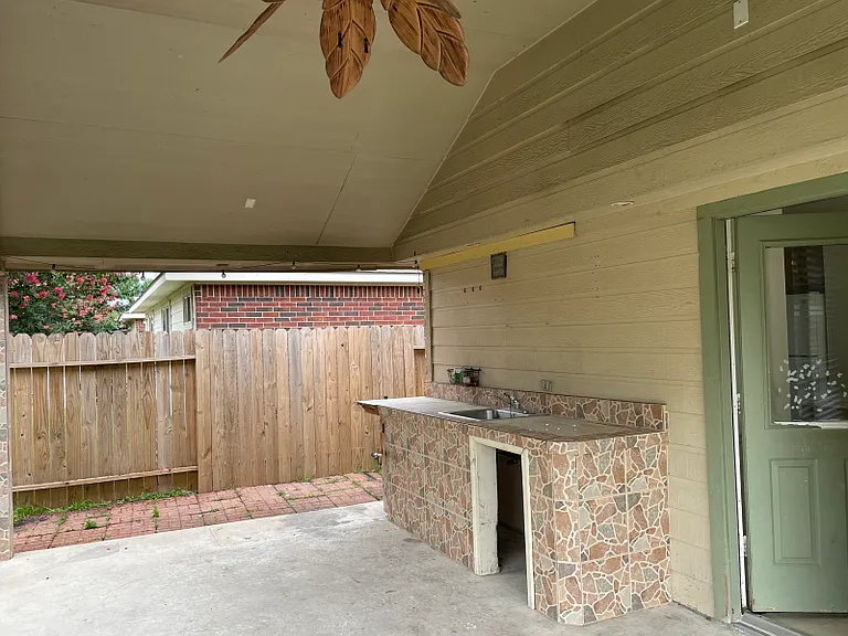 5923 Hatfield Glen Dr — Photo 29