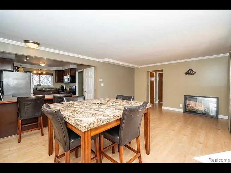 1026 Key West Dr — Photo 3