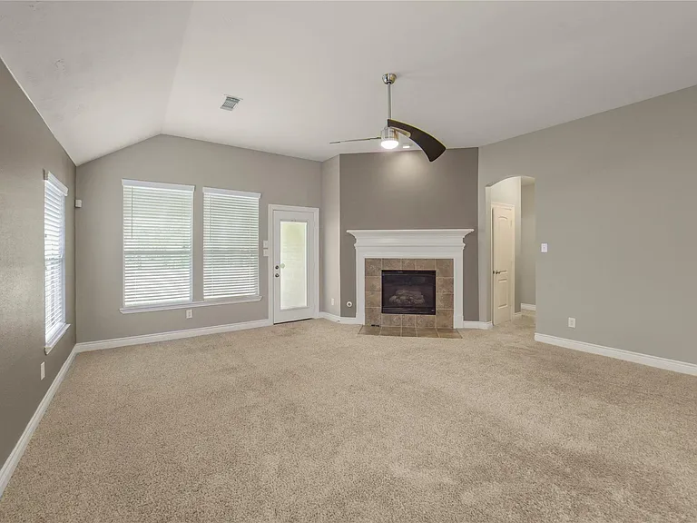 13715 Cypresswood Crossing Blvd — Photo 24