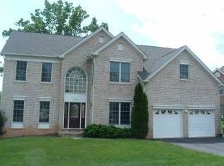 10913 Hunter Gate Way, Reston, VA 20194