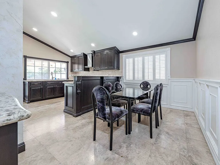 1122 S Peregrine Pl — Photo 5
