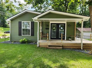 106 Ferry St, Madison, IN 47250