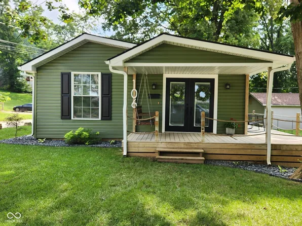 106 Ferry St, Madison, IN 47250