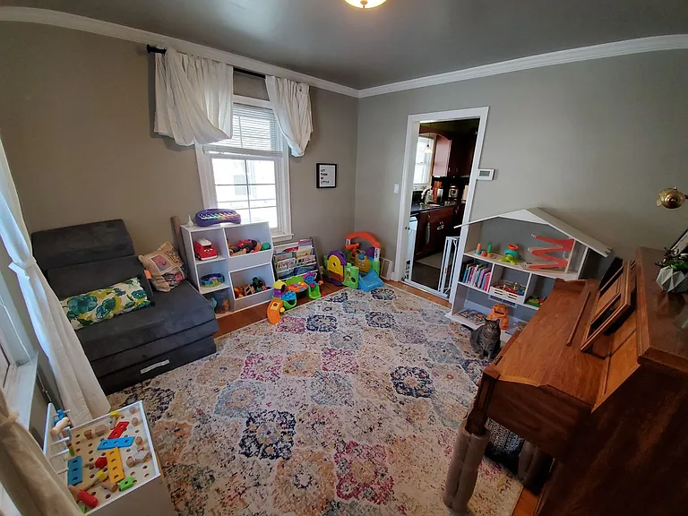 4248 S Pine Ave — Photo 7