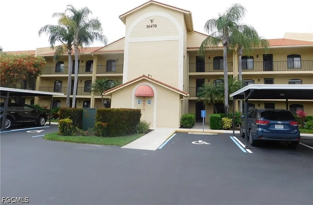 2 bed, 2.0 bath, 1216 sqft, $5,000 — Photo 2