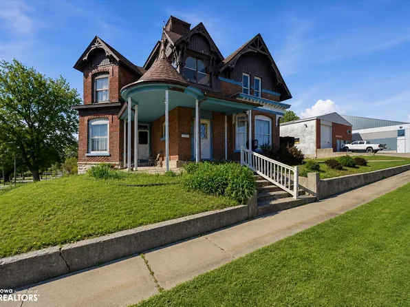1003 Edgington Ave, Eldora, IA 50627