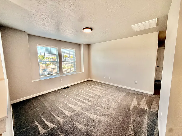 4887 W Quaker Rdg — Photo 11