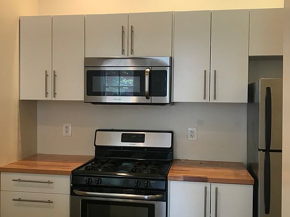 #2F: 1BR/1BA for $2,195