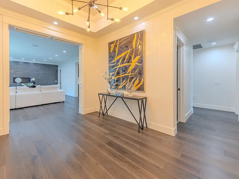2150 S El Molino Ave — Photo 40