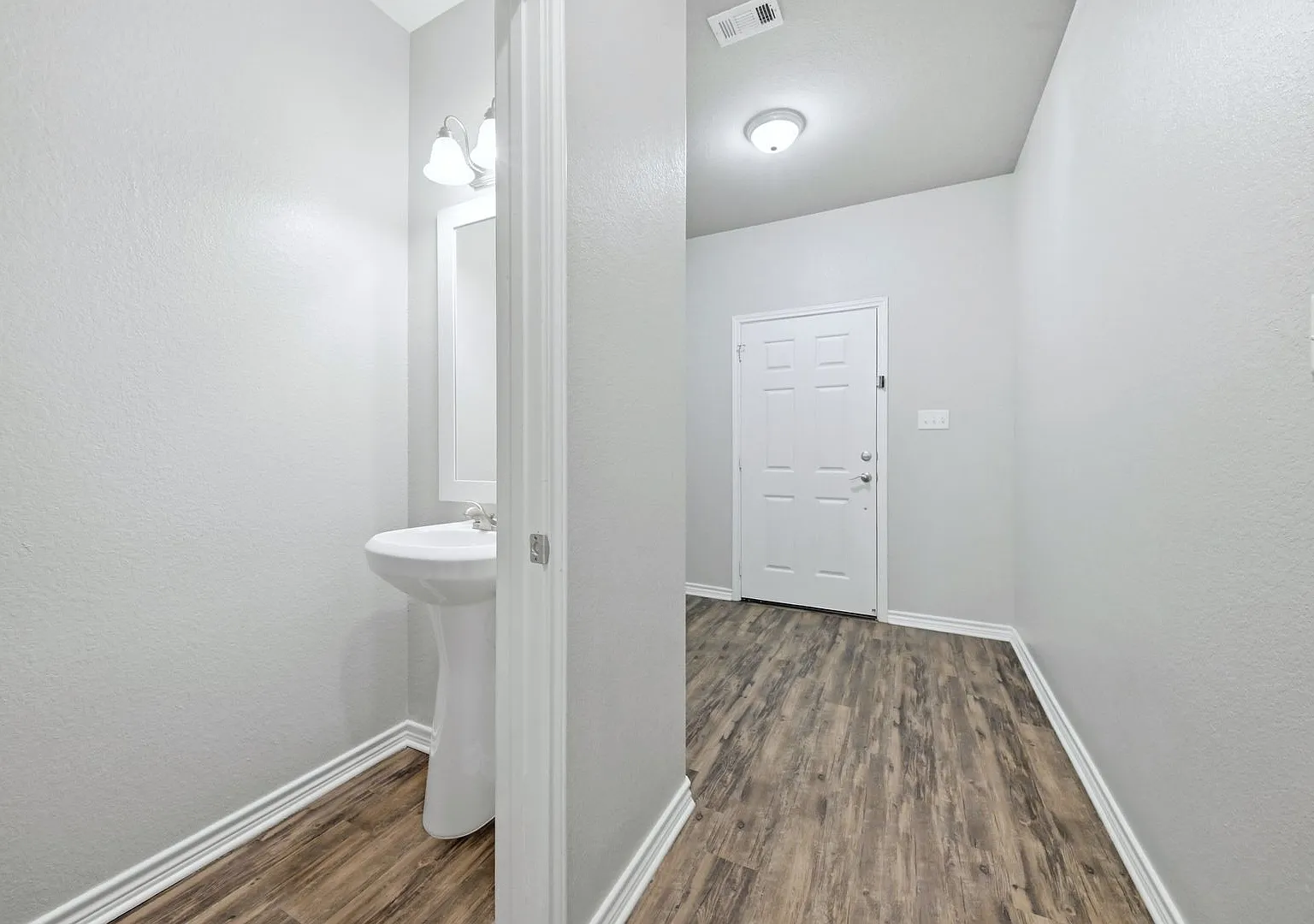 3414 Summerway Drive — Photo 4