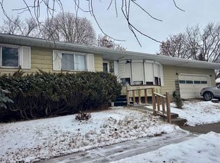 5106 S 54th Ave, Camrose, AB T4V3C9