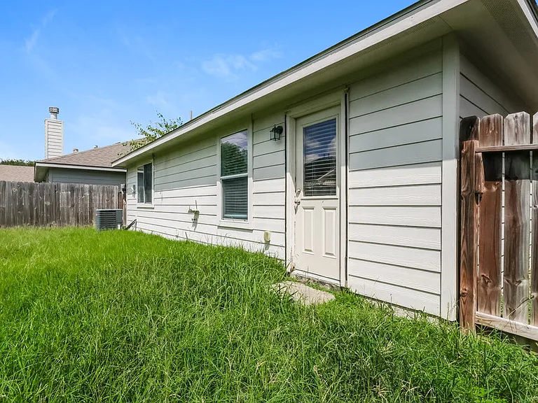 3426 Owl Crossing Ln — Photo 16