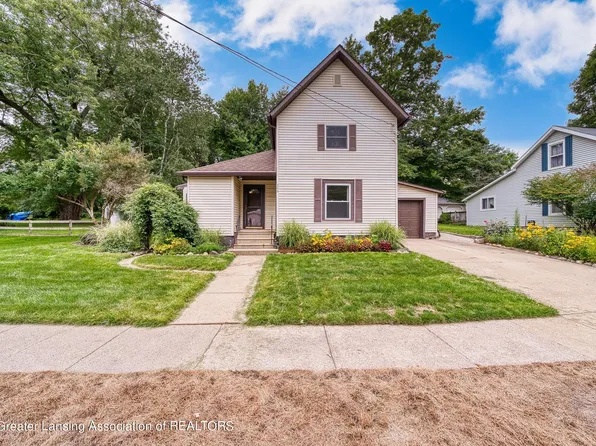 306 Woodworth St, Leslie, MI 49251