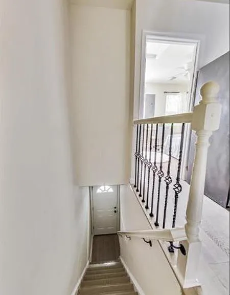 1720 H St NE #B — Photo 2