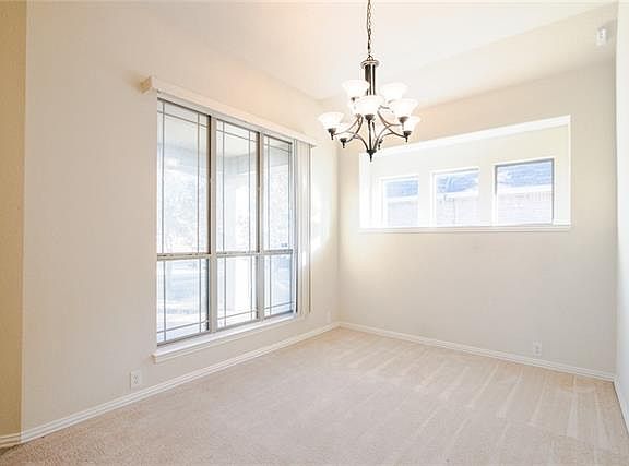 5th image of 1202 Thicket Dr