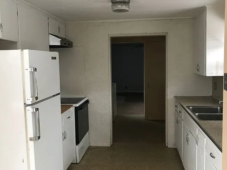 912 Wyoming St — Photo 6