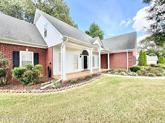 3rd image of 3790 Roman Forest Dr