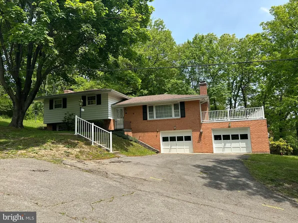 1037 Braddock Rd, Cumberland, MD 21502