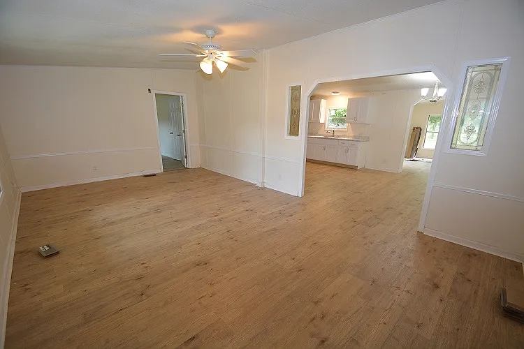 7005 Hodge Rd — Photo 3