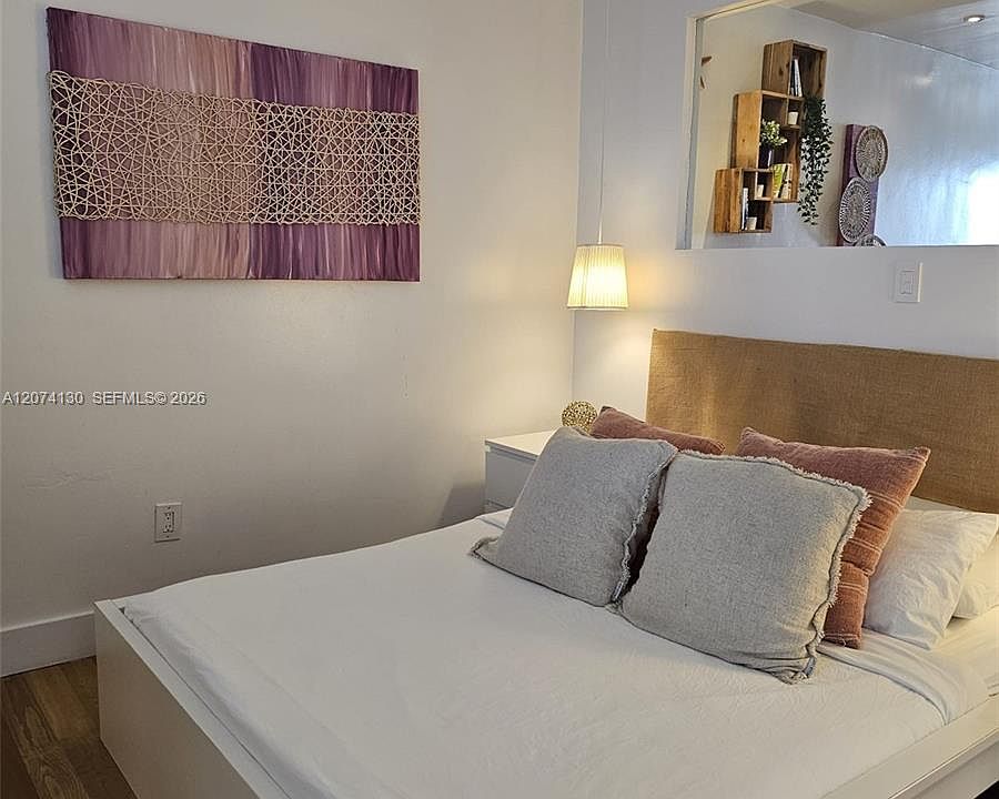 1st image of 751 Collins Ave #2