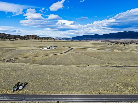 3rd image of 23 Sharon Rose Rd