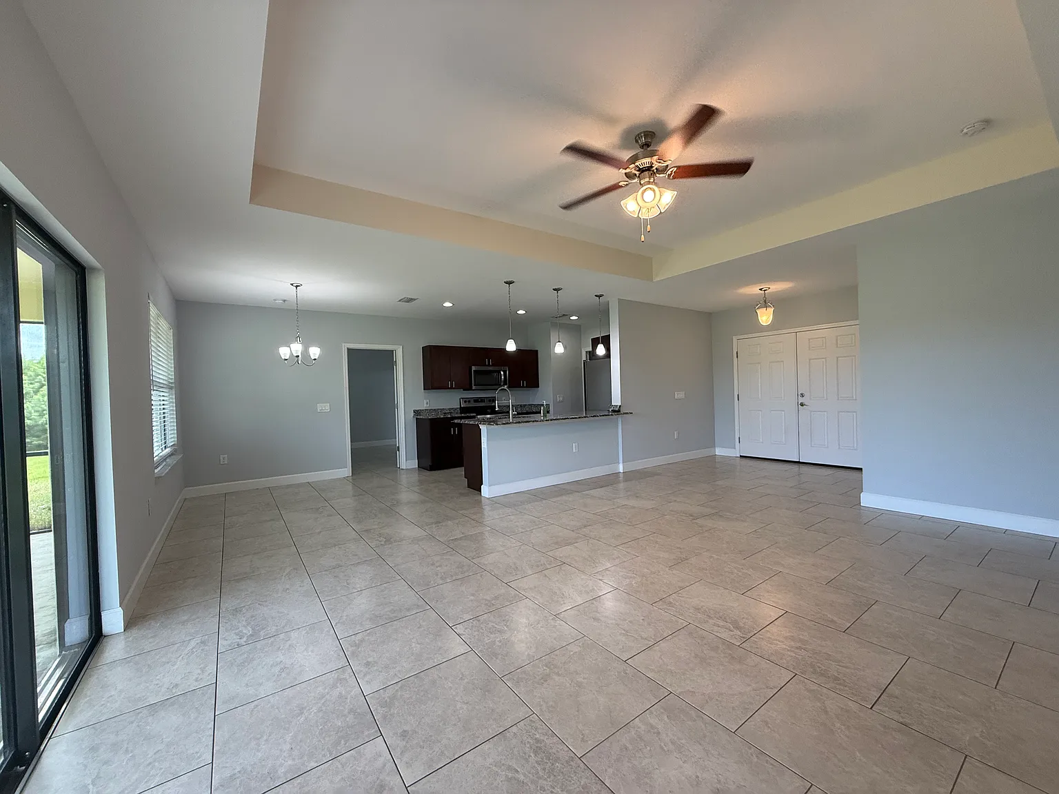 3 bed, 1553 sqft, $1,800 — Photo 4