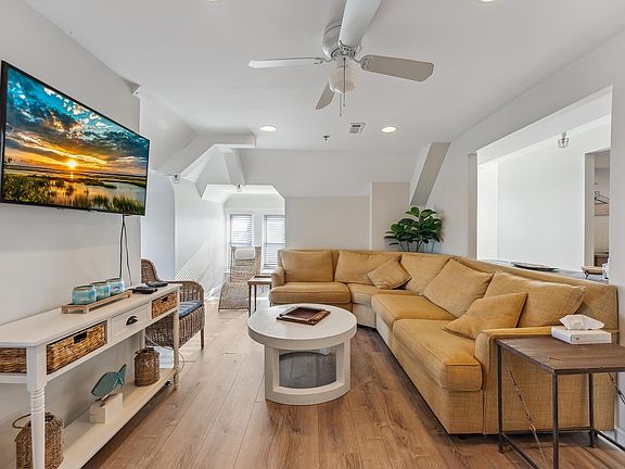3rd image of 4600 Landis Ave #4A