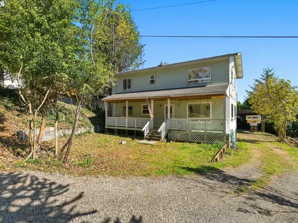 1232 S 12th St, Coos Bay, OR 97420