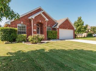 1624 Nightingale Ln, Corinth, TX 76210