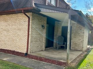 1877 W Chestnut St APT D, Lancaster, OH 43130