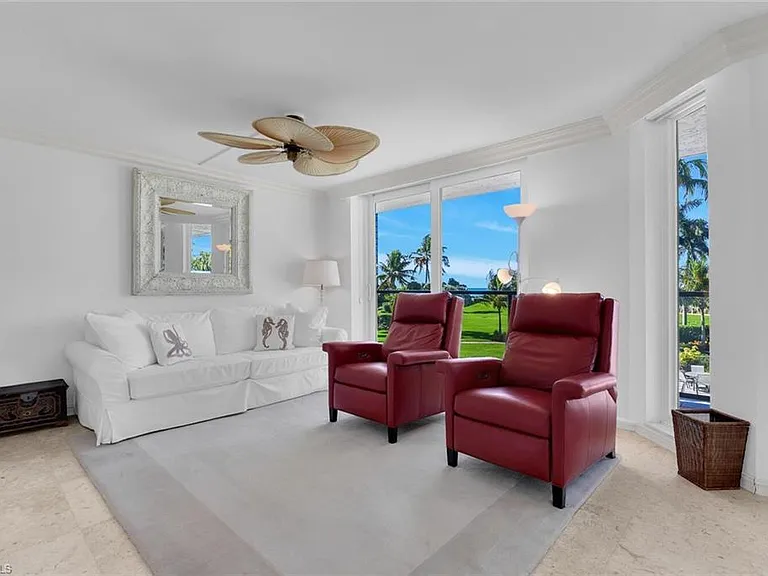 4901 Gulf Shore Blvd N #201 — Photo 3