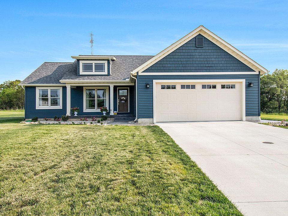 1st image of 207 Arlington Ln