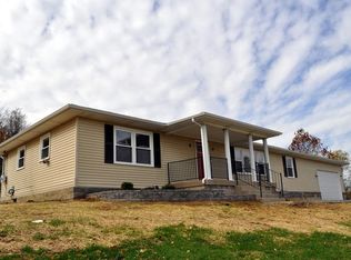 120 Mountain Ln, Vine Grove, KY 40175