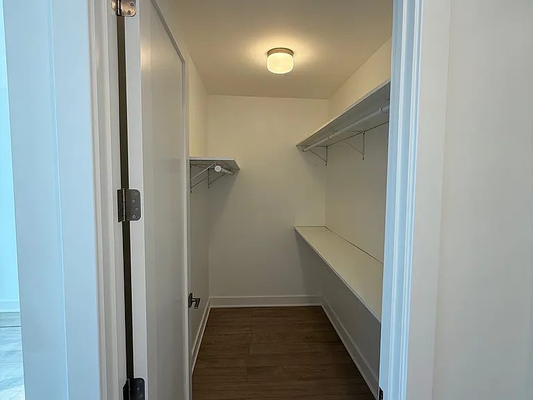 Master/Primary Closet