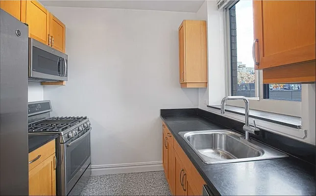 Rented by Park River | media 9